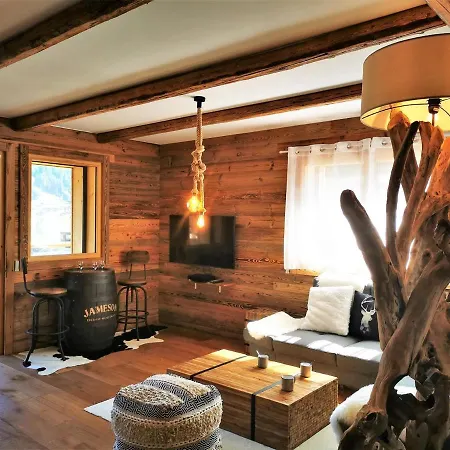 De Prestige Spacieux Et Lumineux Avec Sauna Et Parking Inclus - Fr-1-598-48 Les Gets